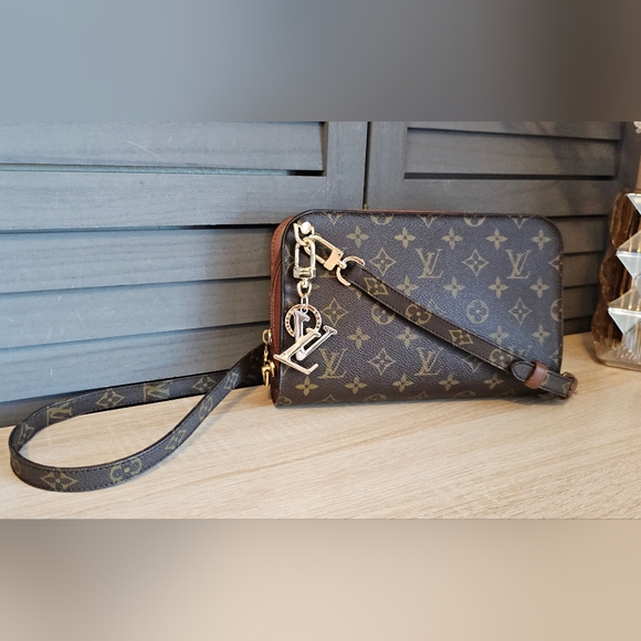 Authentic LOUIS VUITTON Monogram Orsay Clutch Crossbody Bag - Picture 7 of 15